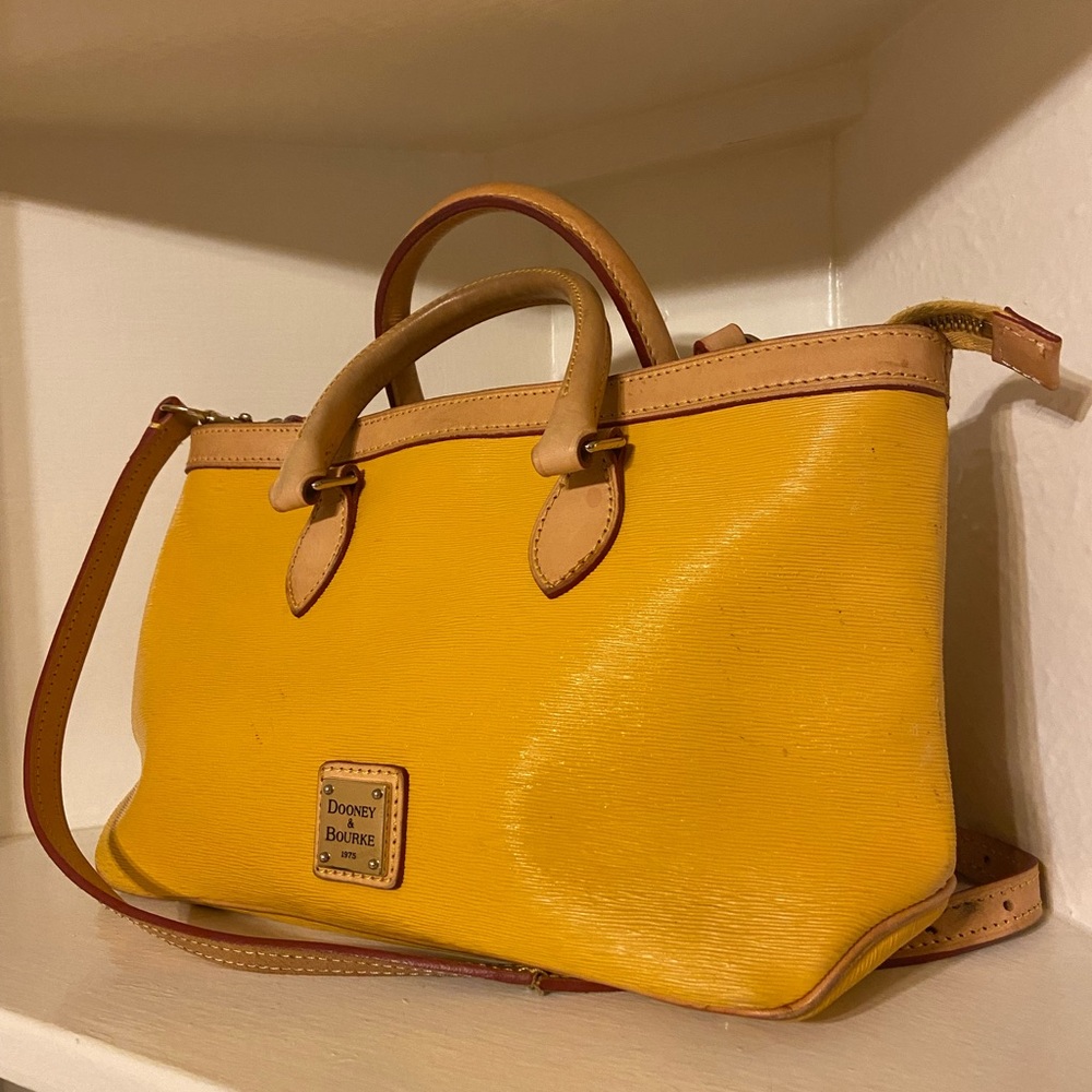 Vintage 1975 Yellow Dooney & Bourke